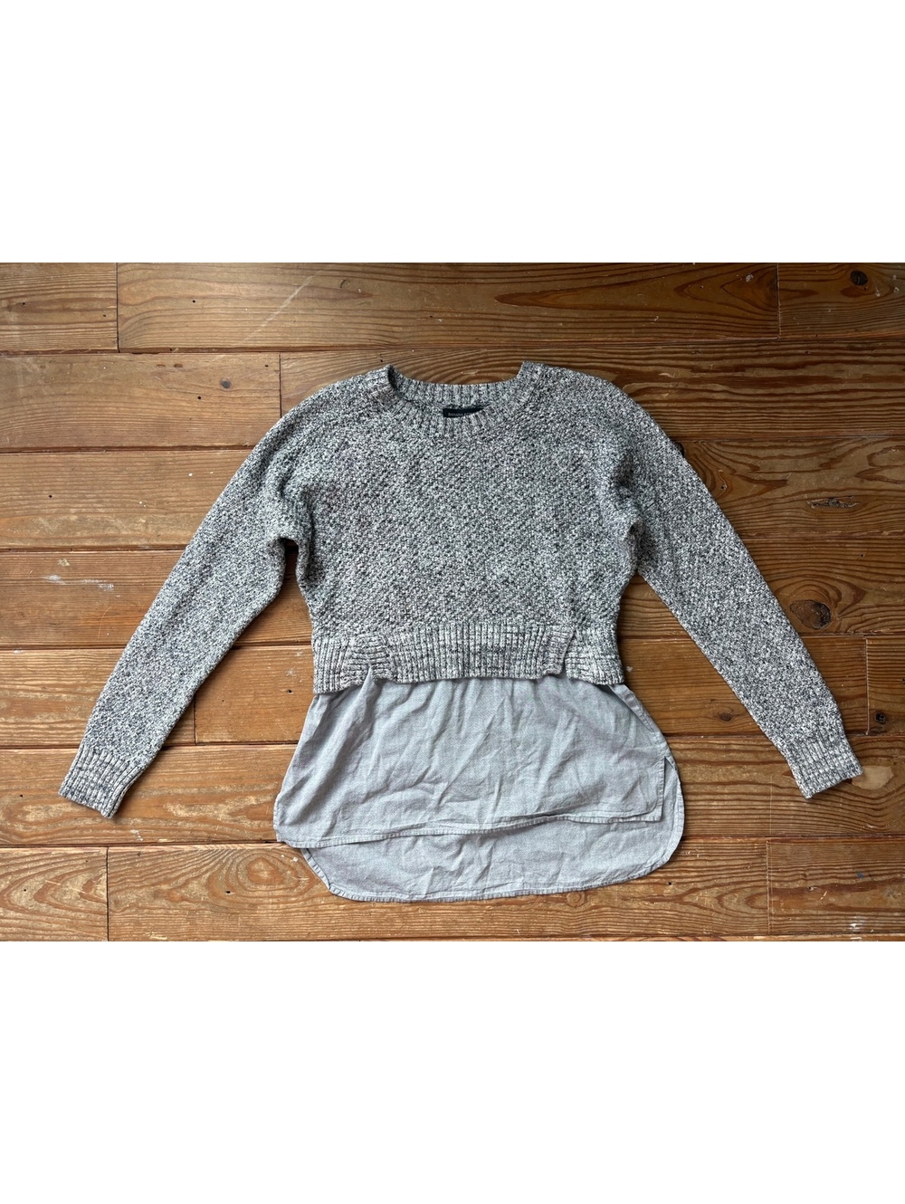 Banana Republic Marled Gray Layered Sweater Small Crewneck Knit Shirt Hem